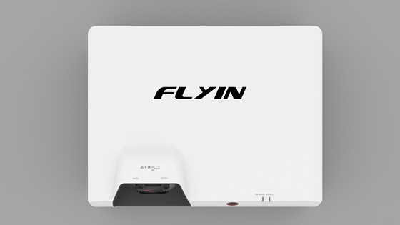 Flyin E7 4K Laser Short Throw Projector 3840x2160 3LCD 7500 ANSI Ψηφιακό Ζουμ για εξωτερική εκπαίδευση επιχειρήσεων
