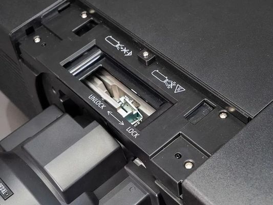 Flyin EL-G36KU 4K 7D Ολογραμματικός Προβολέας Laser με 3LCD 30000 ANSI Lumens για Υπαίθρια Προβολή 3D Χαρτογράφησης Μεγάλων Χώρων