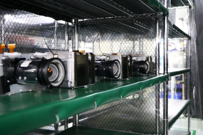 Flyin 2025 &Epsilon;&pi;&alpha;&gamma;&gamma;&epsilon;&lambda;&mu;&alpha;&tau;&iota;&kappa;ό&sigmaf; 3LCD 4K &Lambda;&alpha;&zeta;&epsilon;&rho;&iota;&kappa;ό&sigmaf; &Pi;&rho;&omicron;&beta;&omicron;&lambda;έ&alpha;&sigmaf; 7200 Ansi Lumens Ultra Hd 3840x2160 &Upsilon;&psi;&eta;&lambda;ή &phi;&omega;&tau;&epsilon;&iota;&nu;ό&tau;&eta;&tau;&alpha; &Gamma;&iota;&alpha; &Epsilon;&pi;&iota;&chi;&epsilon;&iota;&rho;&eta;&mu;&alpha;&tau;&iota;&kappa;ή &Epsilon;&kappa;&pi;&alpha;ί&delta;&epsilon;&upsilon;&sigma;&eta; &Mu;&epsilon;&gamma;ά&lambda;&omicron;&iota; &chi;ώ&rho;&omicron;&iota; &Alpha;ί&theta;&omicron;&upsilon;&sigma;&epsilon;&sigmaf; &Pi;&rho;&alpha;&gamma;&mu;ά&tau;&omega;&nu; 13